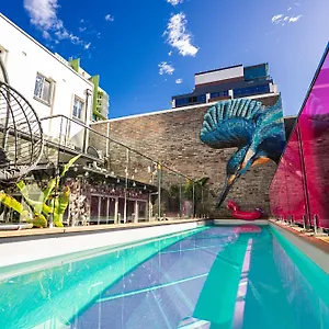  Hostel Quarters Australia